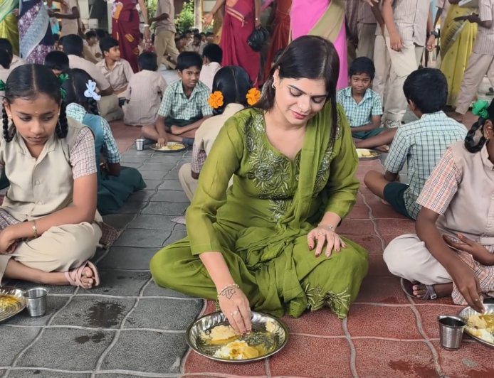 பள்ளிக்கு வரும் மாணவர்களுக்கு இனி காலை உணவு!கவுண்டம்பாளையத்தில் திட்டத்தை தொடங்கி வைத்த கனிமொழி சந்தோஷ் எம்எல்ஏ...!